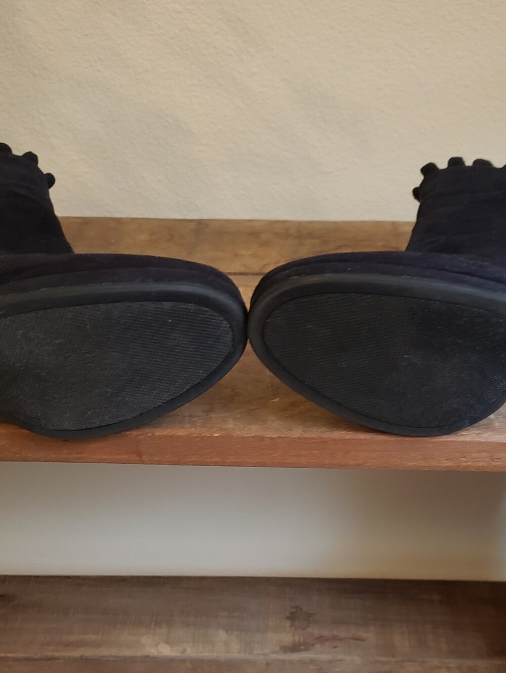 Fashion Bug Black Ruffle-Trim Ankle Booties Size 7.5 - Picture 5 of 7